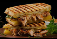 Nieuw! Crispy BBQ chicken panini